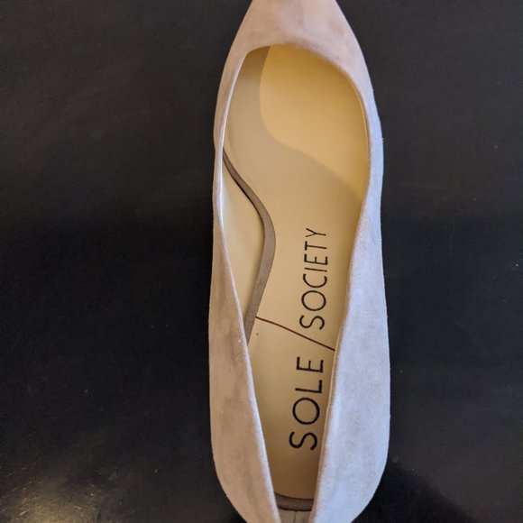 NWT Pointy toe Block Heel Pump - Sole Society CAPRA Shell (Beige) Women's Sz 10 - Picture 2 of 5